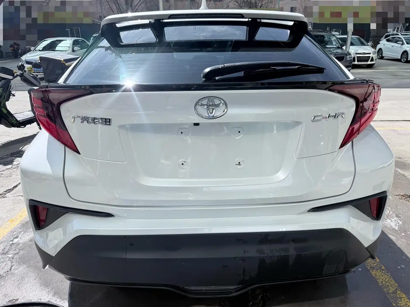 Toyota C-HR 2023 Model 2.0L Luxury Edition фото 18