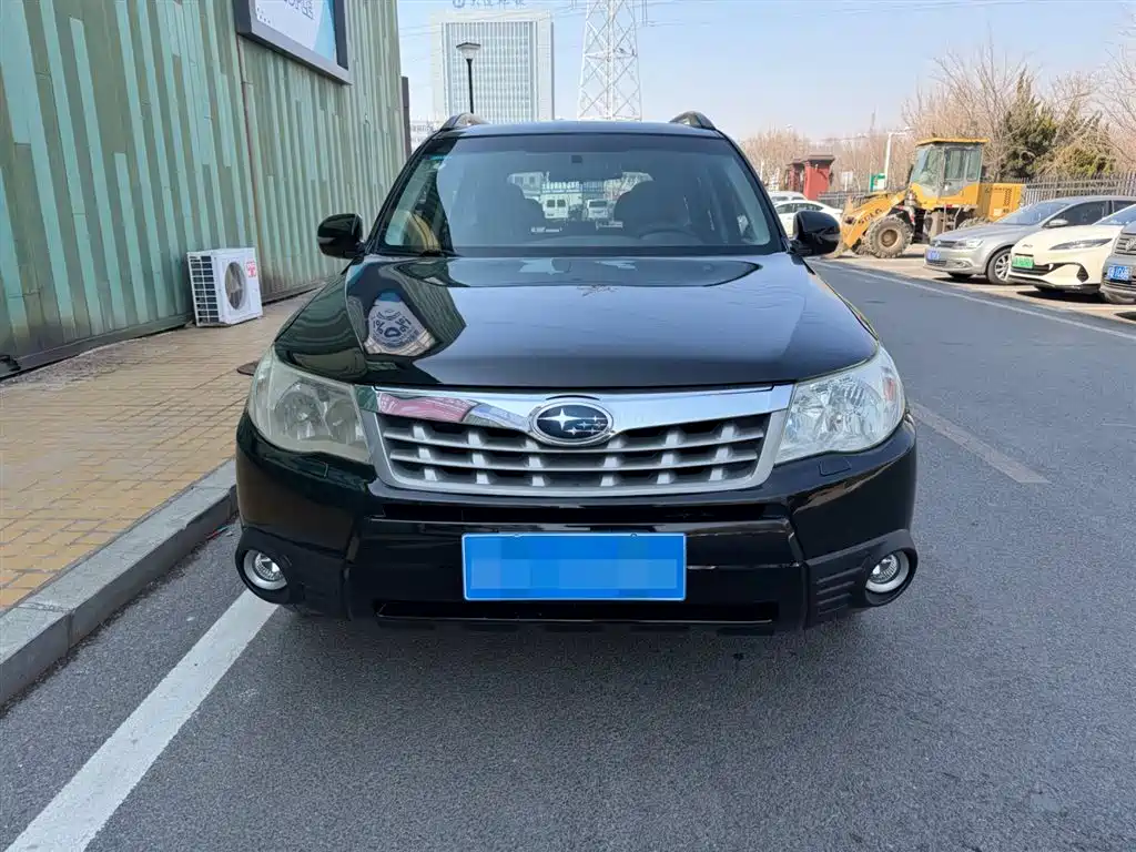 Subaru Forester 2011 2.0XS Automatic Luxury Navigation Edition фото 2