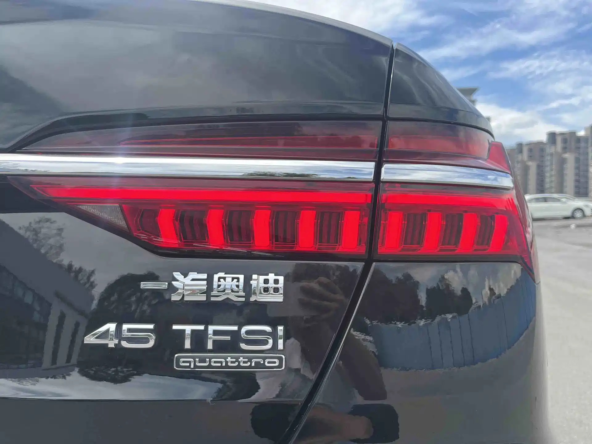 Фото 13 - Audi A6L