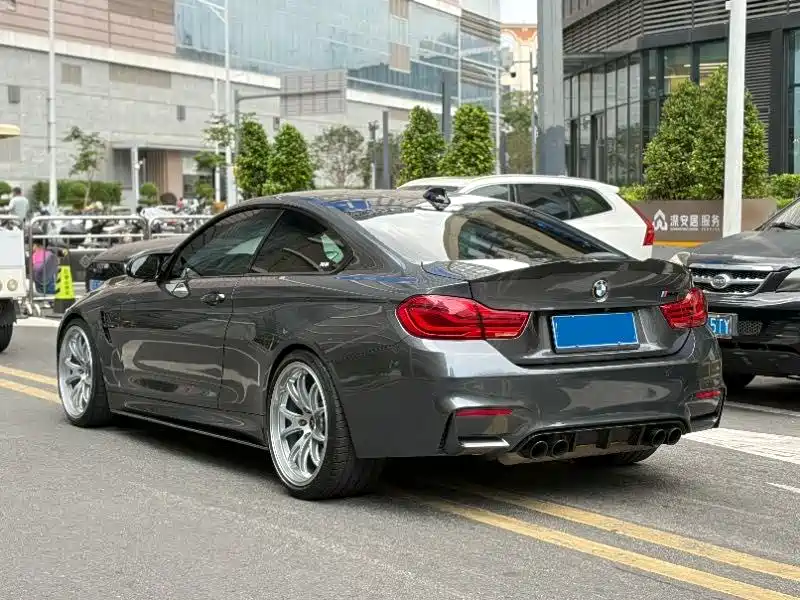 BMW M4 2018 M4 Coupe Fans Limited Edition фото 11
