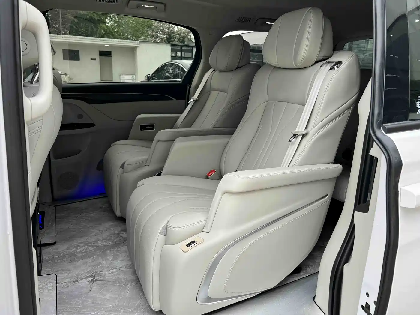 Buick GL8 2023 ES Landmaster Comfort фото 5