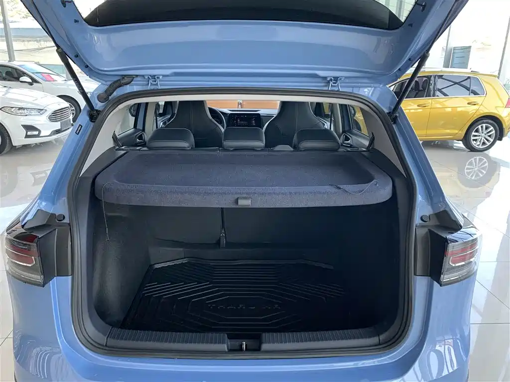Volkswagen Tharu 2025 New Edge 300TSI Enjoyment Edition фото 20