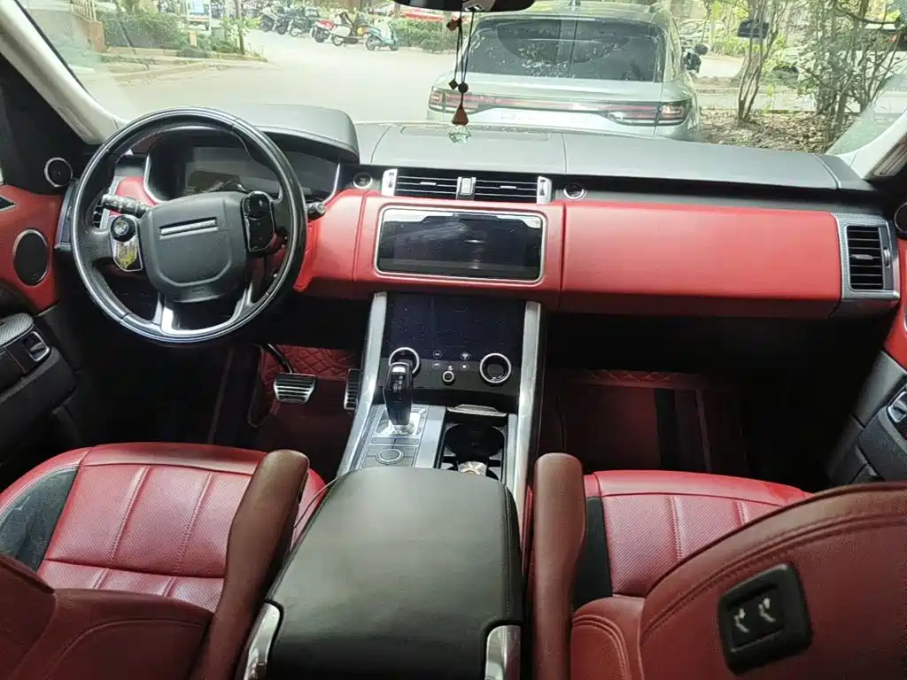 Фото 12 - Land Rover Range Rover Sport