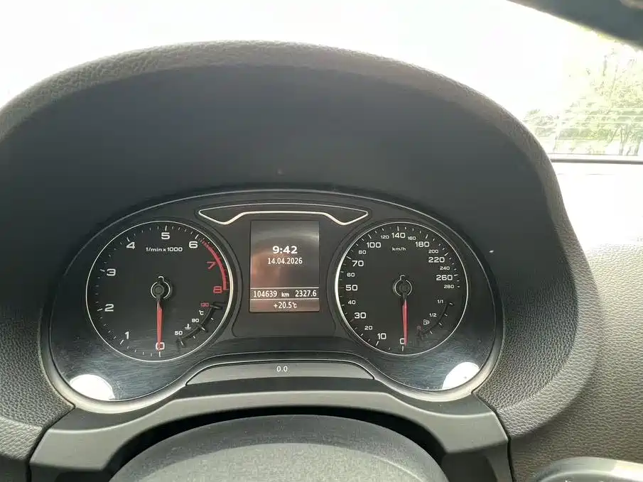 Audi A3 (Import) 2014 Sportback 40 TFSI S line Comfort фото 7
