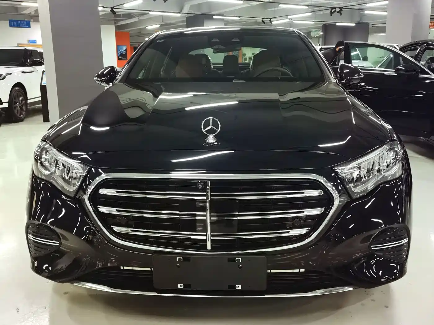 Mercedes-Benz E-Class 2026 E 300 L Luxury фото 2