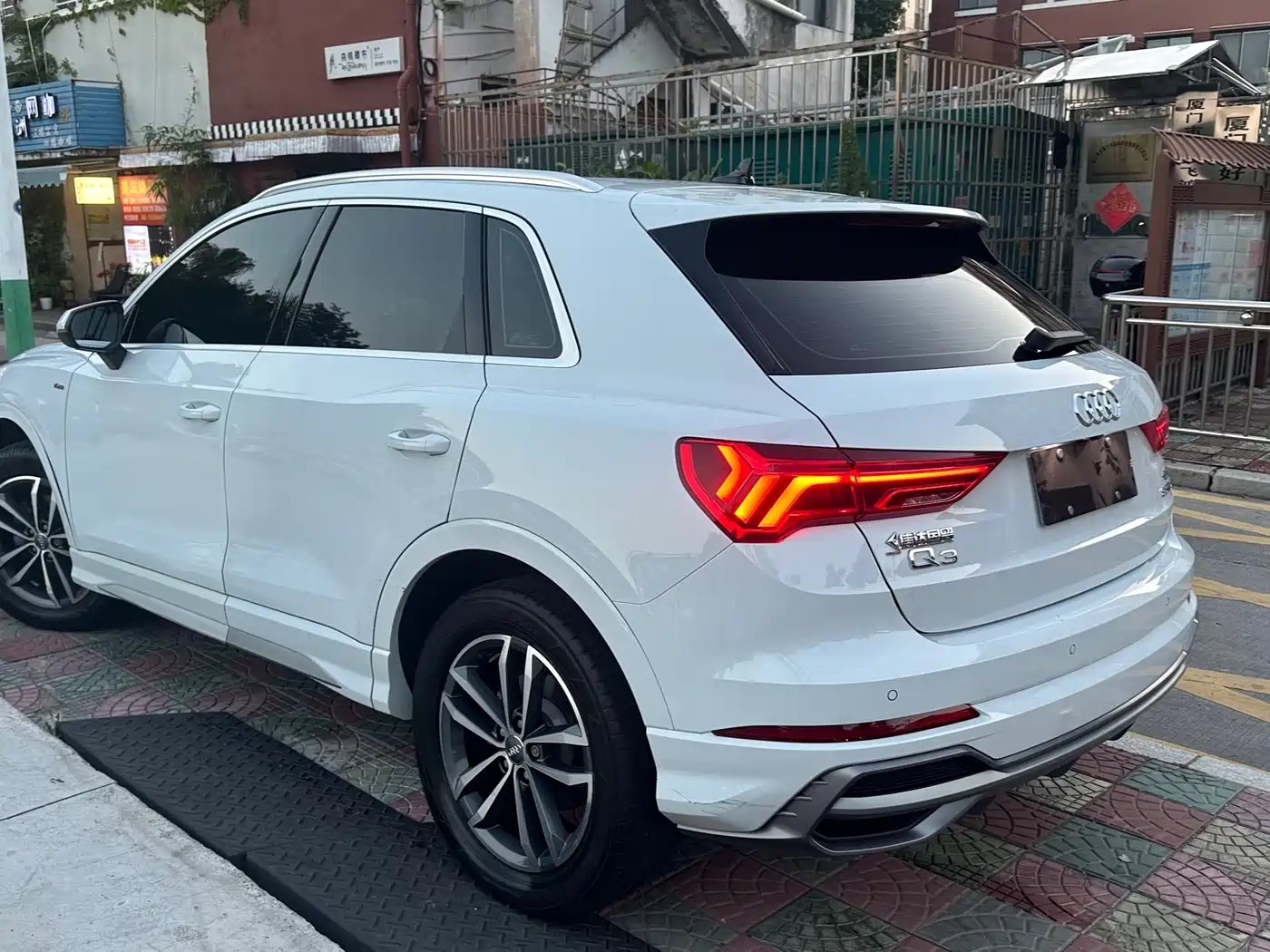 Фото 3 - Audi Q3