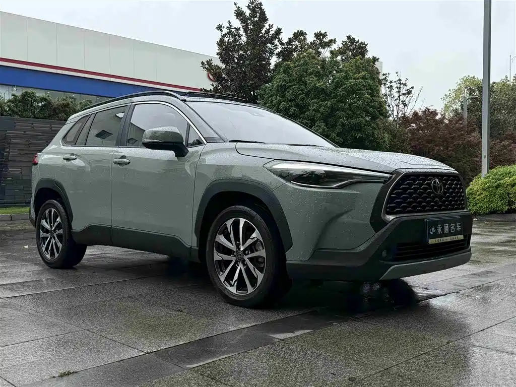 Toyota Corolla Cross 2022 2.0L Flagship Edition фото 3