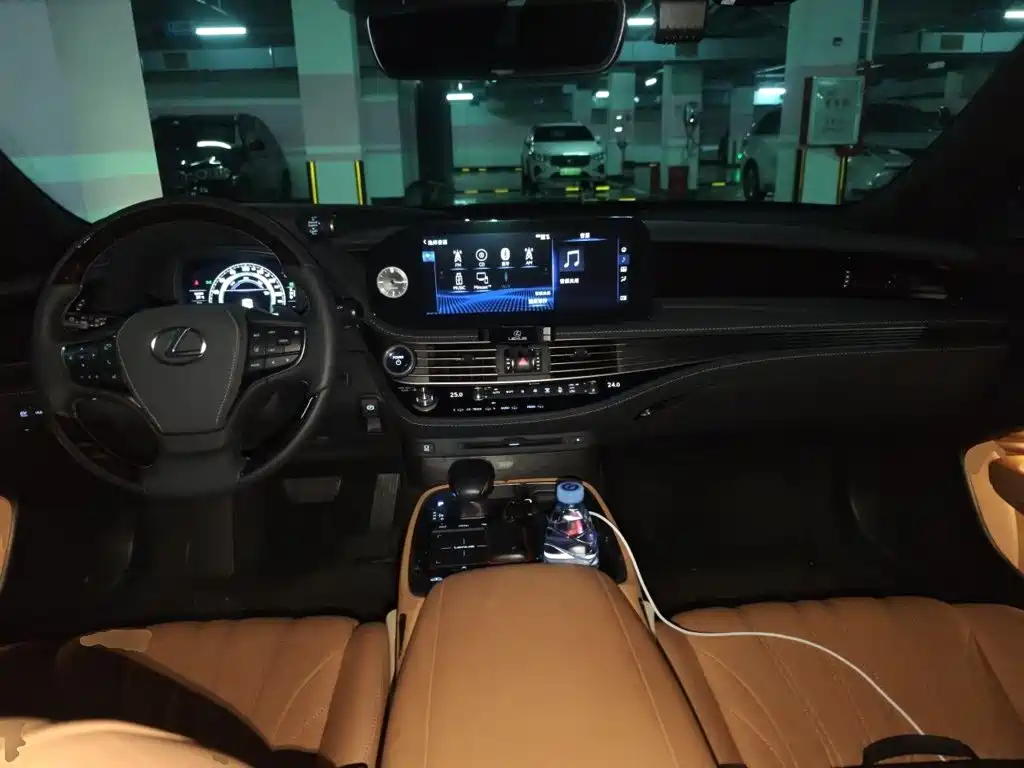 Lexus LS 2021 2021 500h Luxury Edition