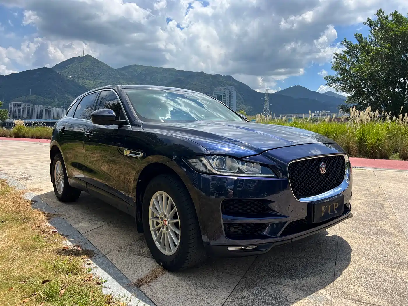 JAGUAR F PACE