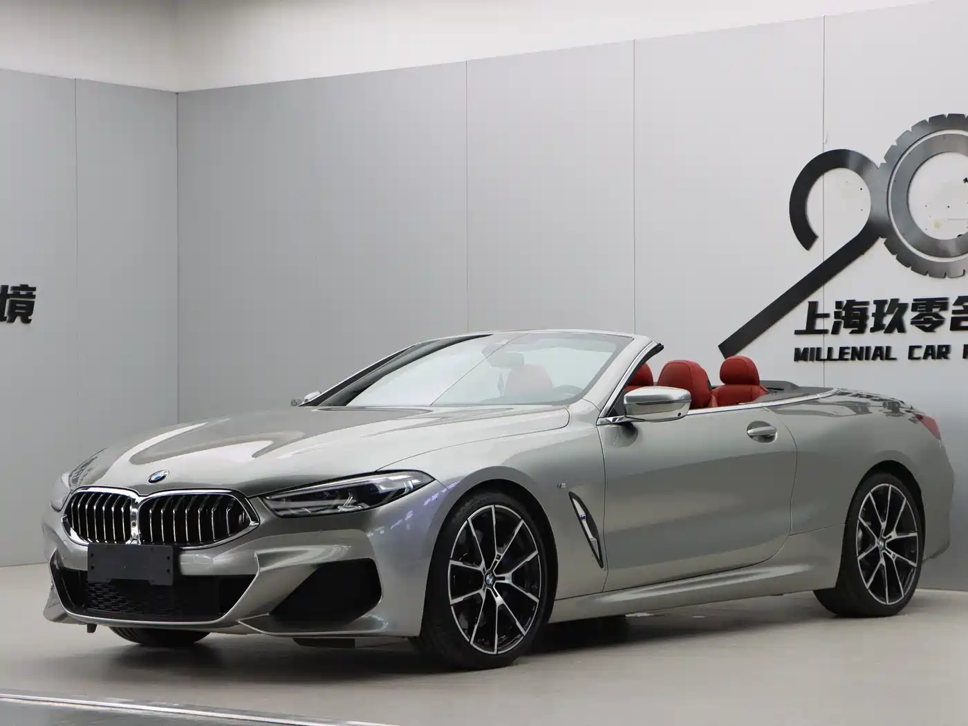 BMW 8 Series 2019 840i Convertible M Sport фото 3