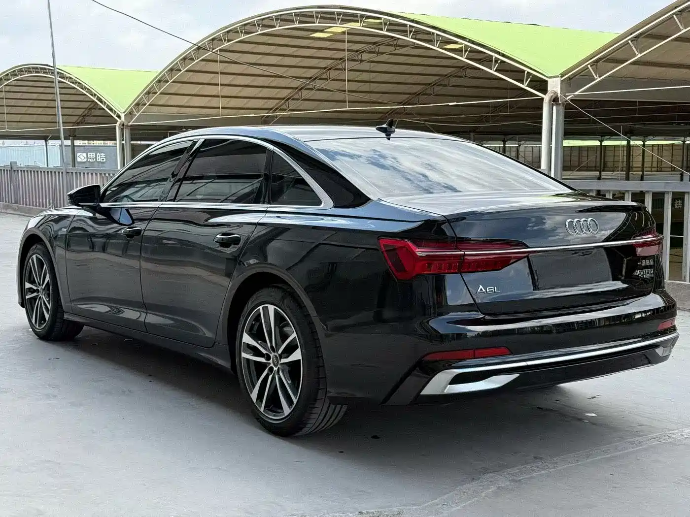 Audi A6L 2024 40 TFSI Luxury Dynamic фото 4
