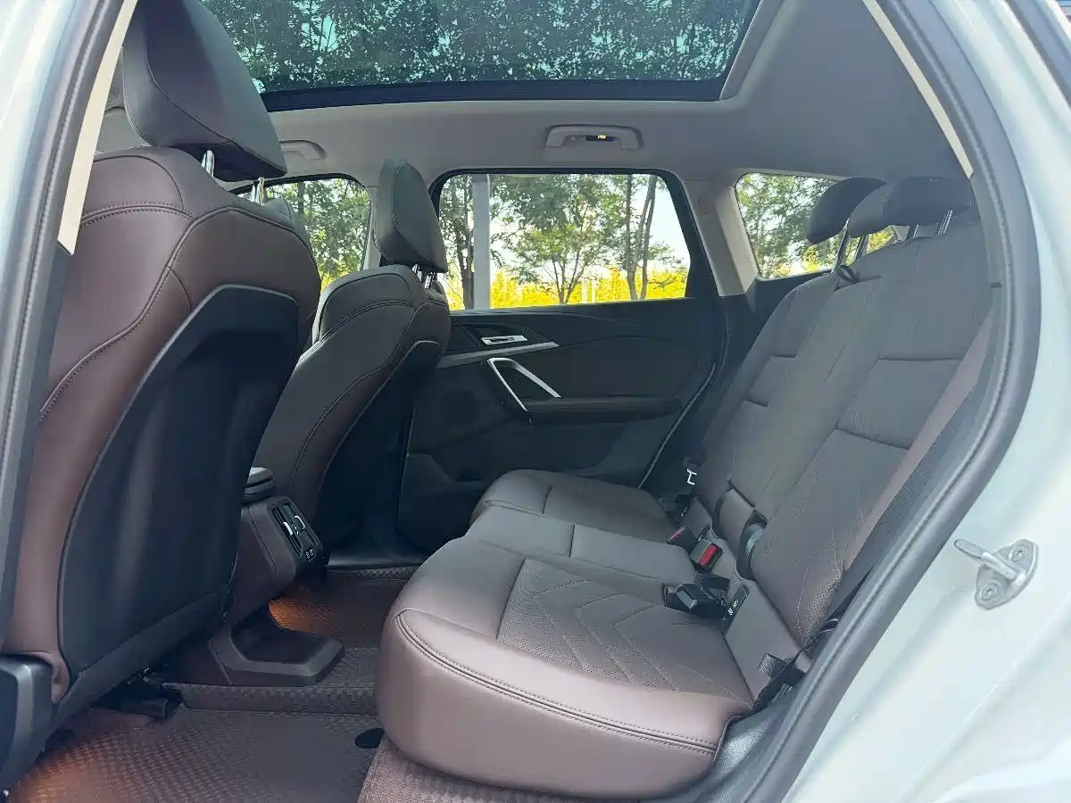 BMW iX1 2025 2025 eDrive25L M Sport Package