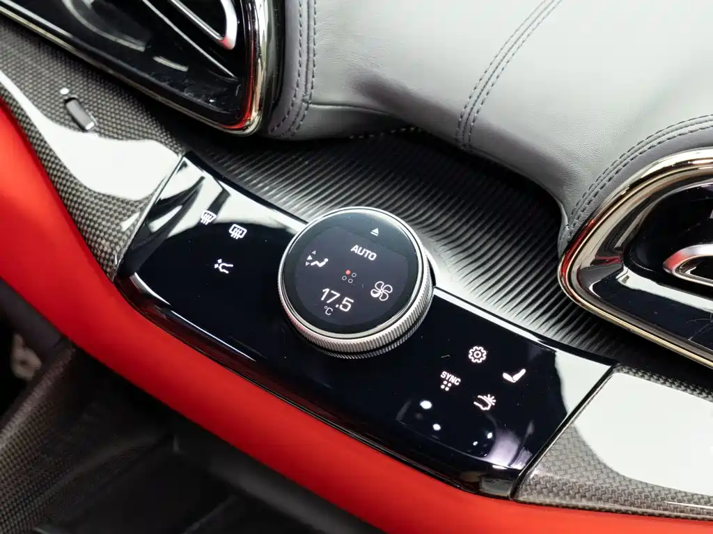 Ferrari Purosangue 2025 2023 6.5L V12