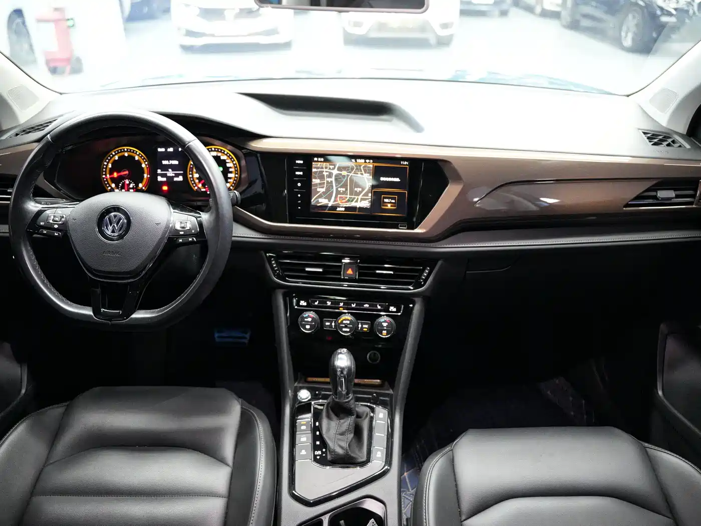 Volkswagen Tharu 2020 Model 280TSI 2WD Luxury Plus China VI фото 15