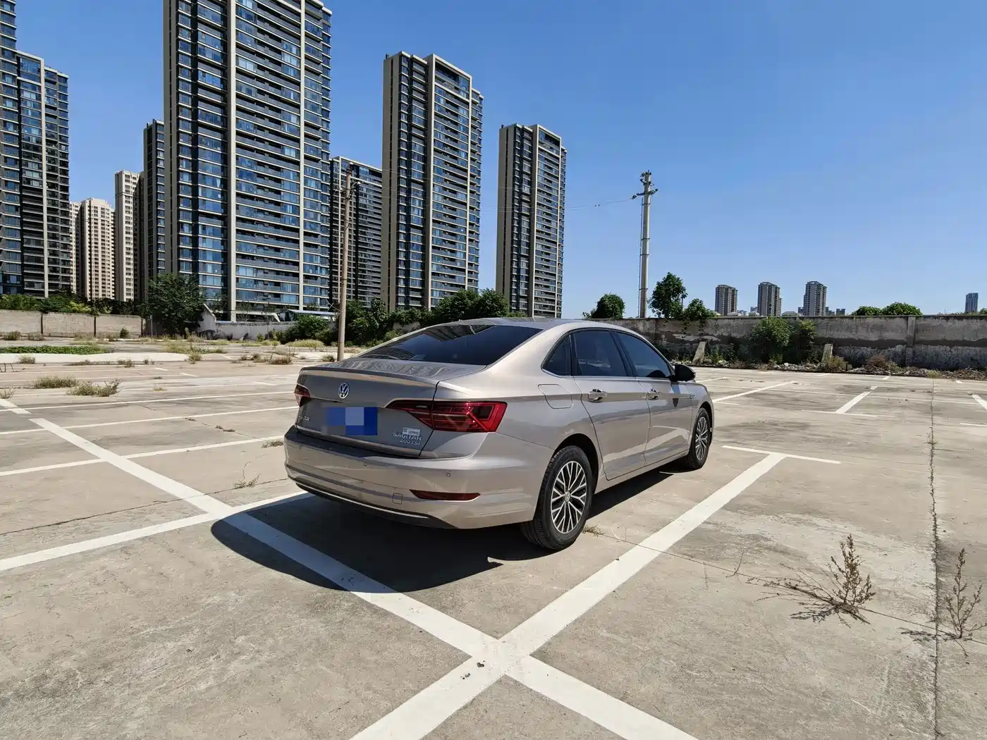 Photo 6 - Volkswagen Sagitar