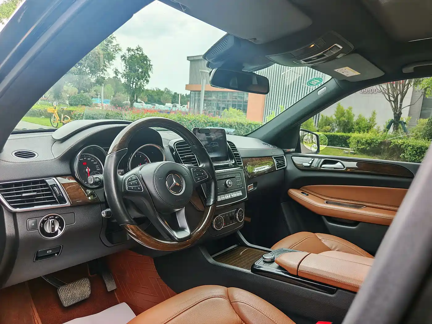 Mercedes-Benz GLS 2018 GLS 400 4MATIC Luxury фото 17