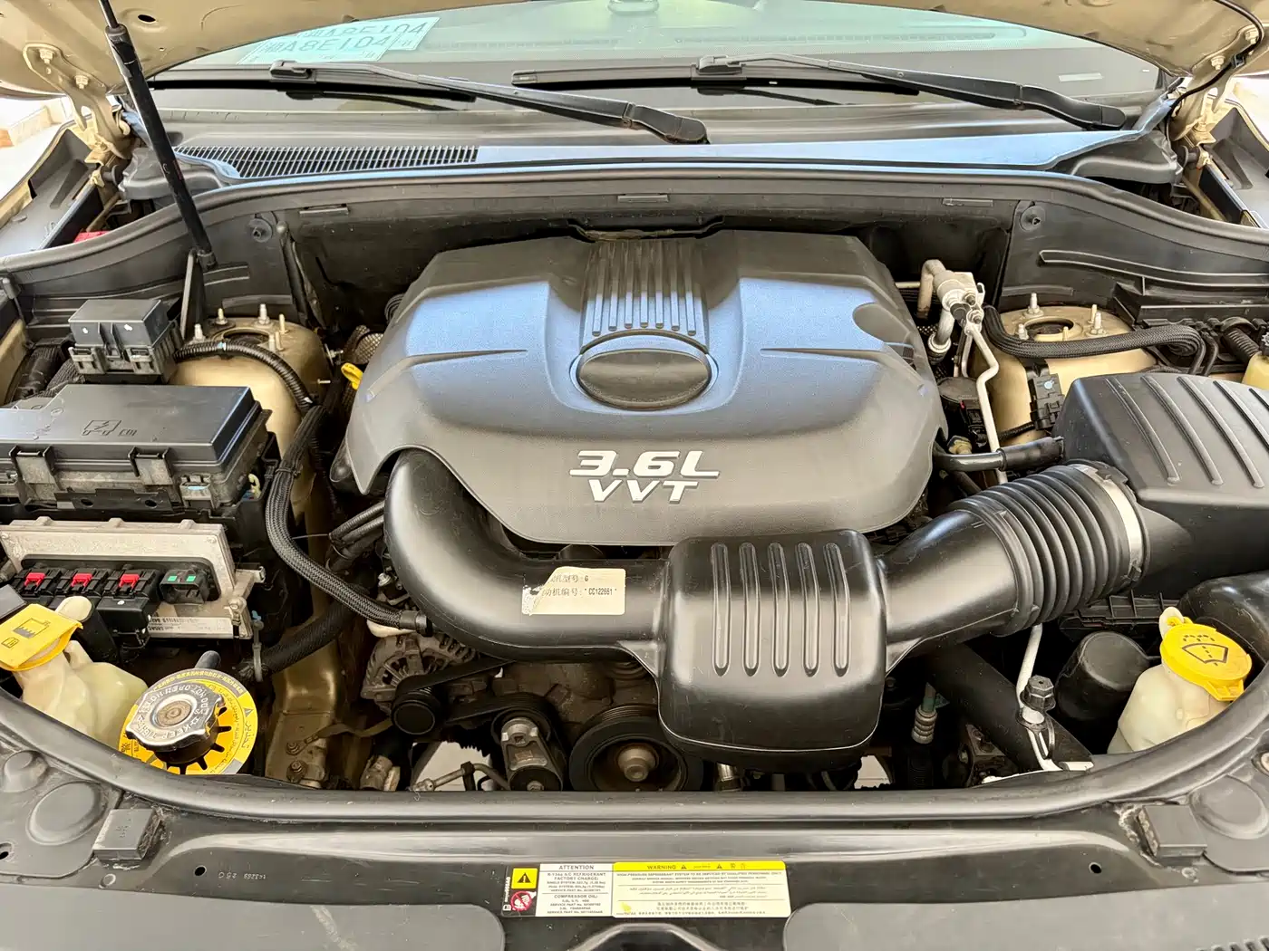 Jeep Grand Cherokee (Import) 2012 2011 3.6L Luxury Edition