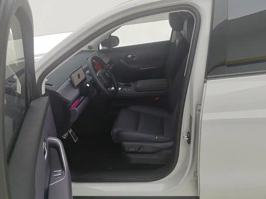 Фото 9 - Leapmotor C10