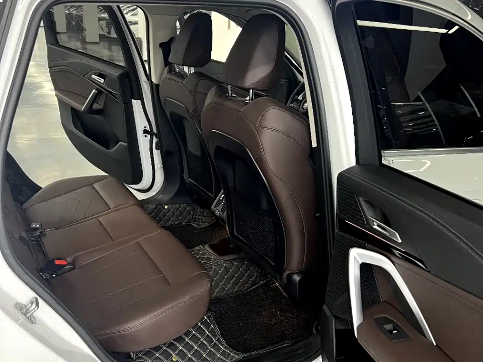 BMW X1 2023 sDrive20Li X Design Package фото 12