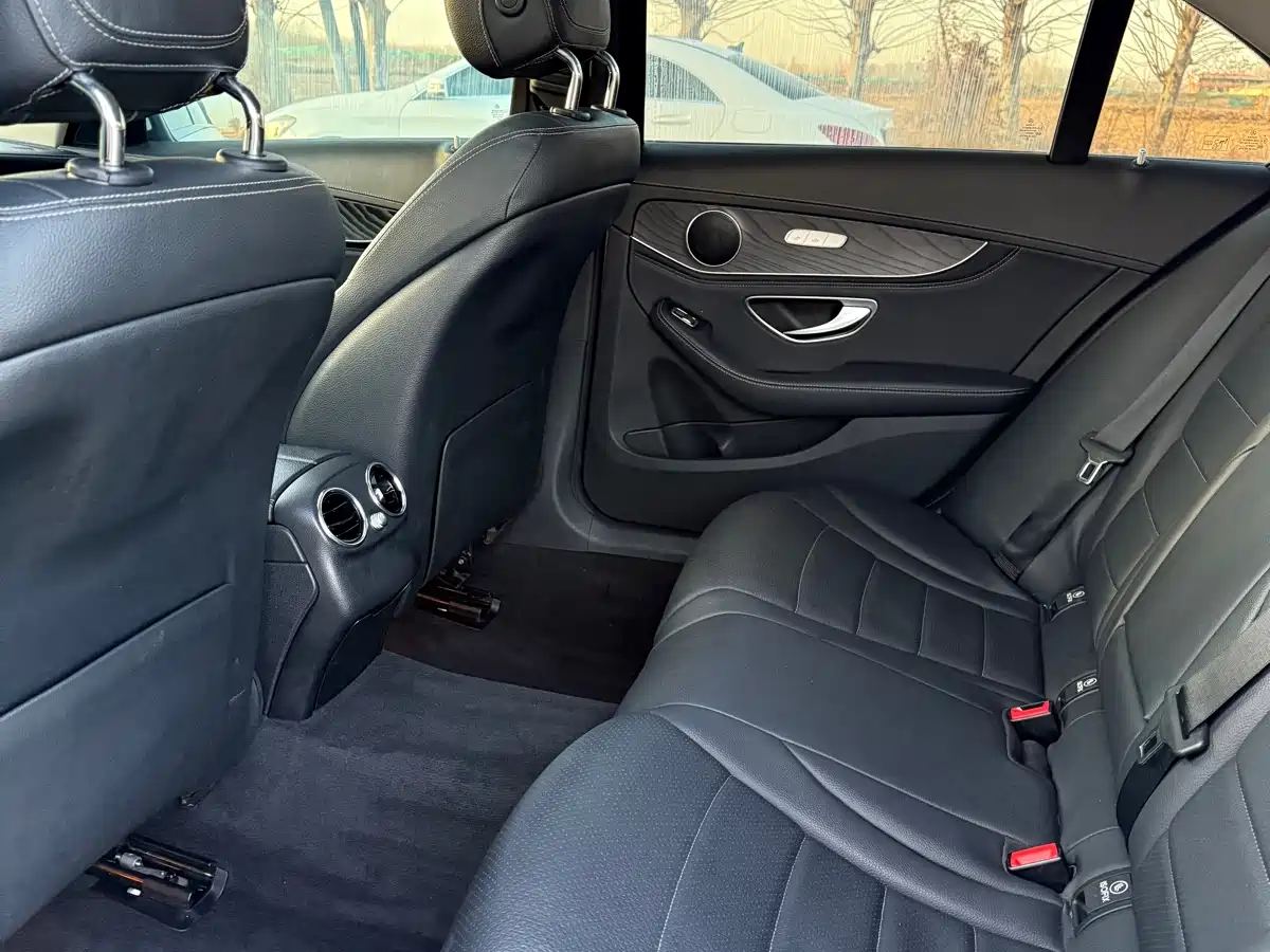 Mercedes-Benz C-Class 2016 C 180 L Sport фото 7
