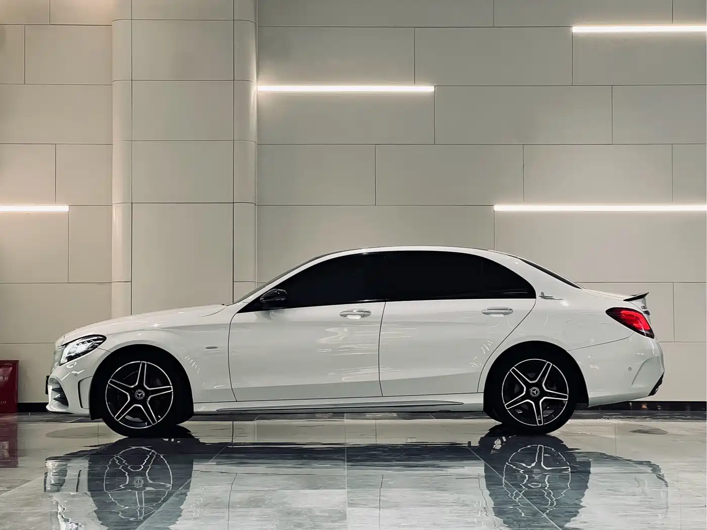 Mercedes-Benz C-Class 2021 C 260 L Sport Starry Exclusive Edition фото 3