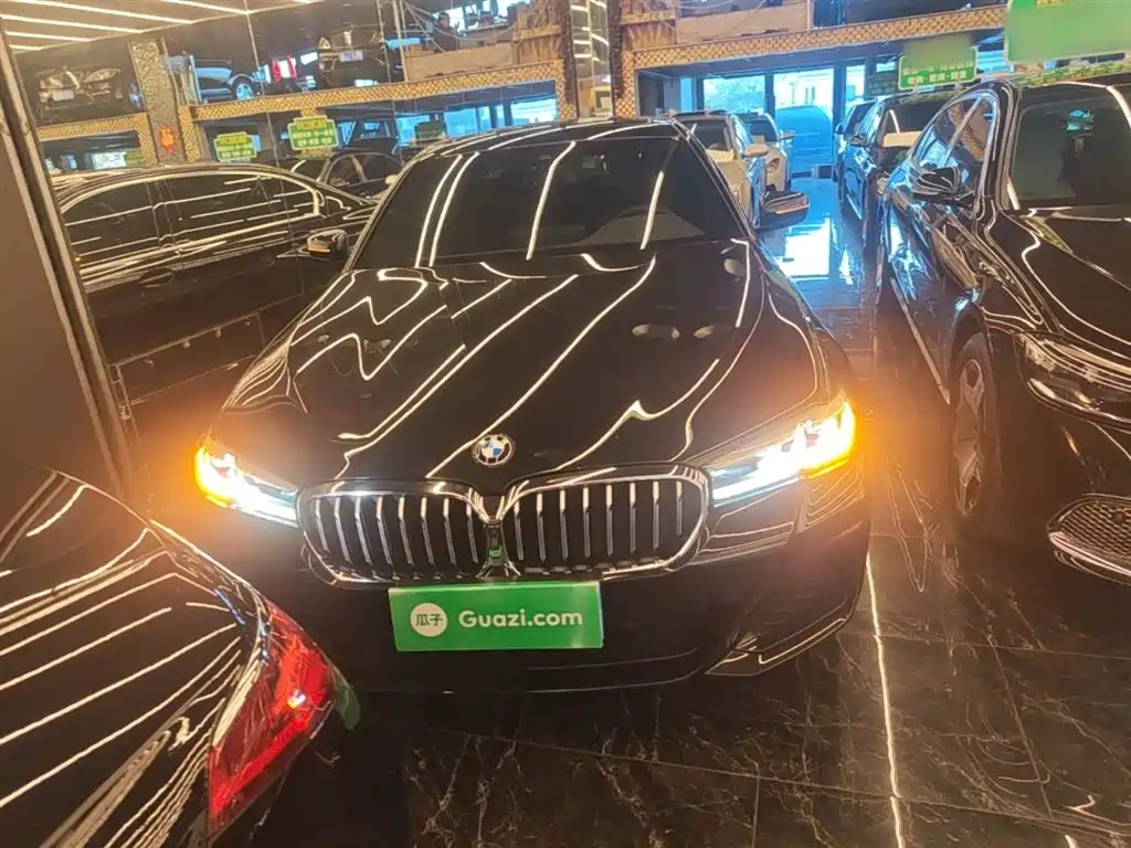 BMW 5 Series 2023 530Li Leading M Sport Package фото 3