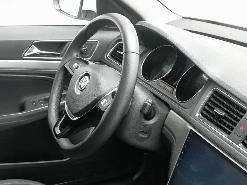Volkswagen Lavida Tour 2018 2017 230TSI DSG Comfort Edition