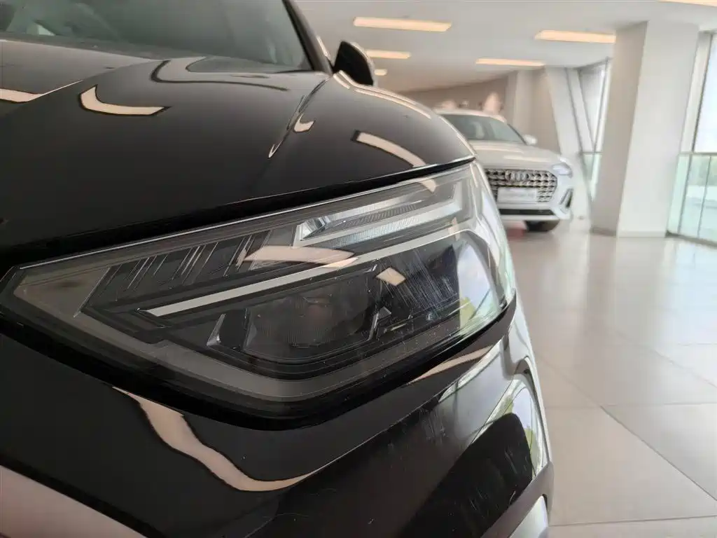 Audi Q5L 2022 40T Luxury Dynamic фото 18
