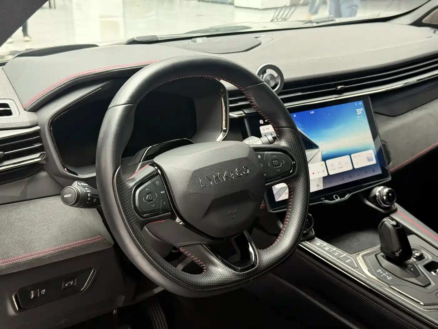 Lynk & Co 05 2023 2023 2.0TD AWD Halo