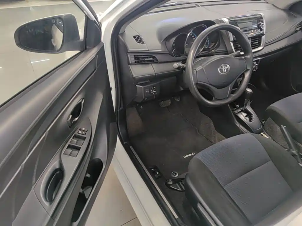 Toyota YARiS L Zhi Xiang 2019 2019 1.5E CVT Charming China VI