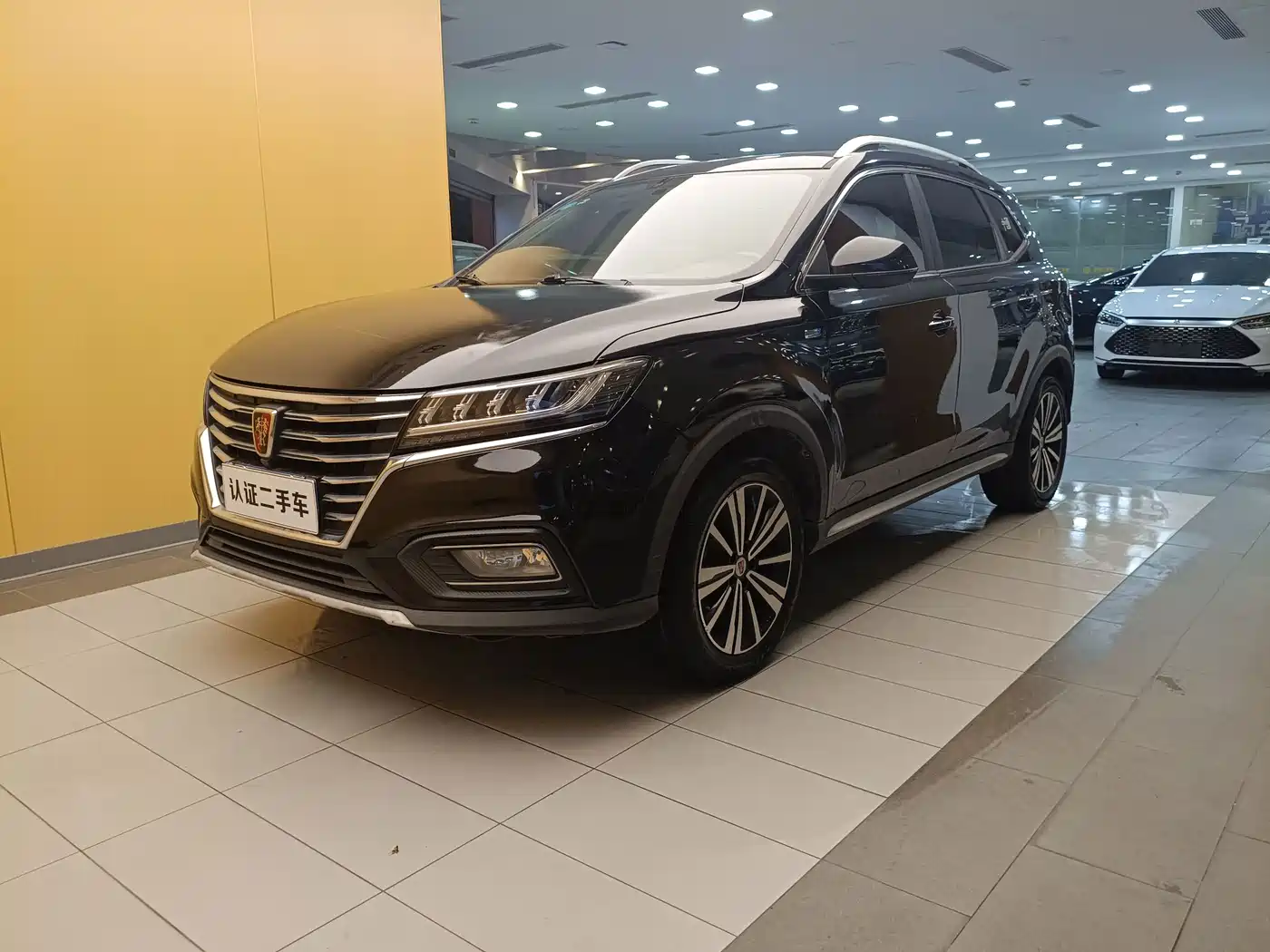 Фото 1 - Roewe RX5
