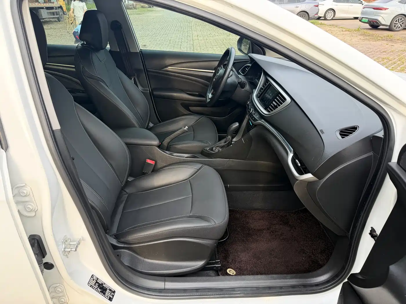 Photo 14 - Buick Excelle