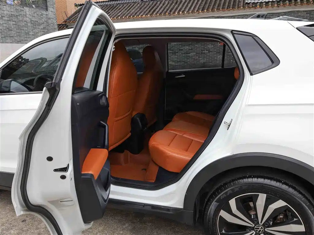 Volkswagen Tharu 2025 Model Rising Star 1.5L Advance Edition фото 6