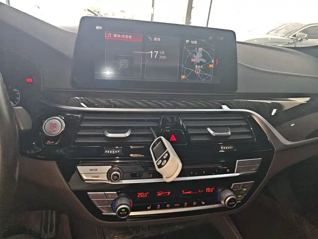 BMW 5 Series 2019 525Li M Sport Package фото 13