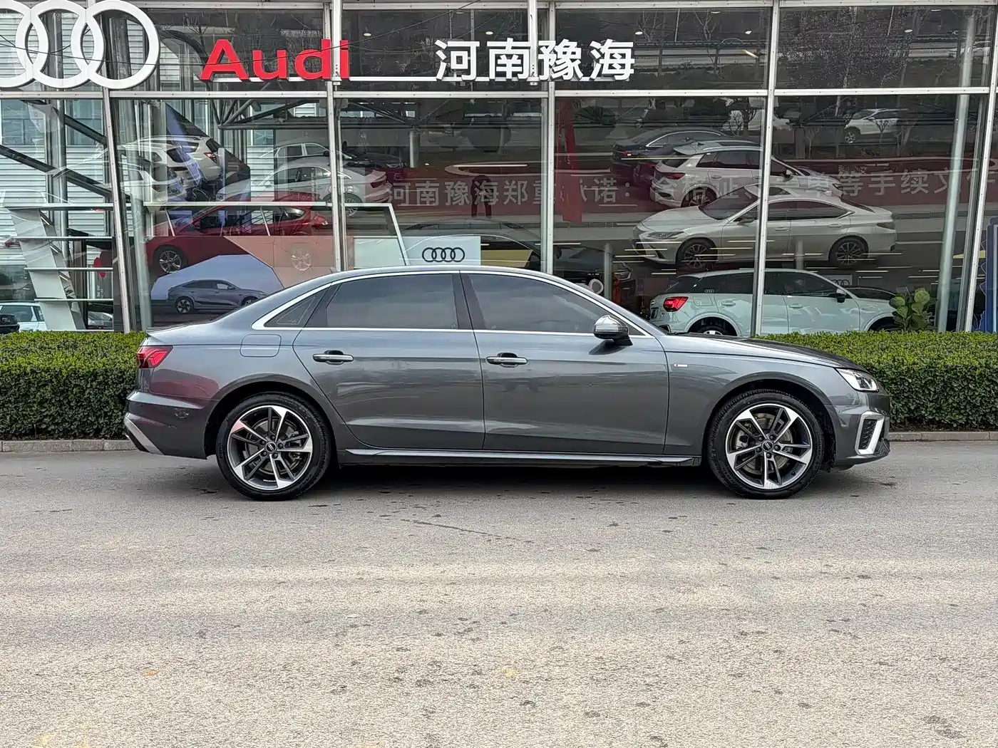 Audi A4L 2024 40 TFSI Fashion Dynamic фото 3