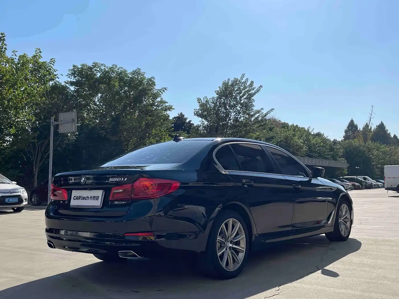 BMW 5 Series 2018 528Li Launch Special Edition фото 4