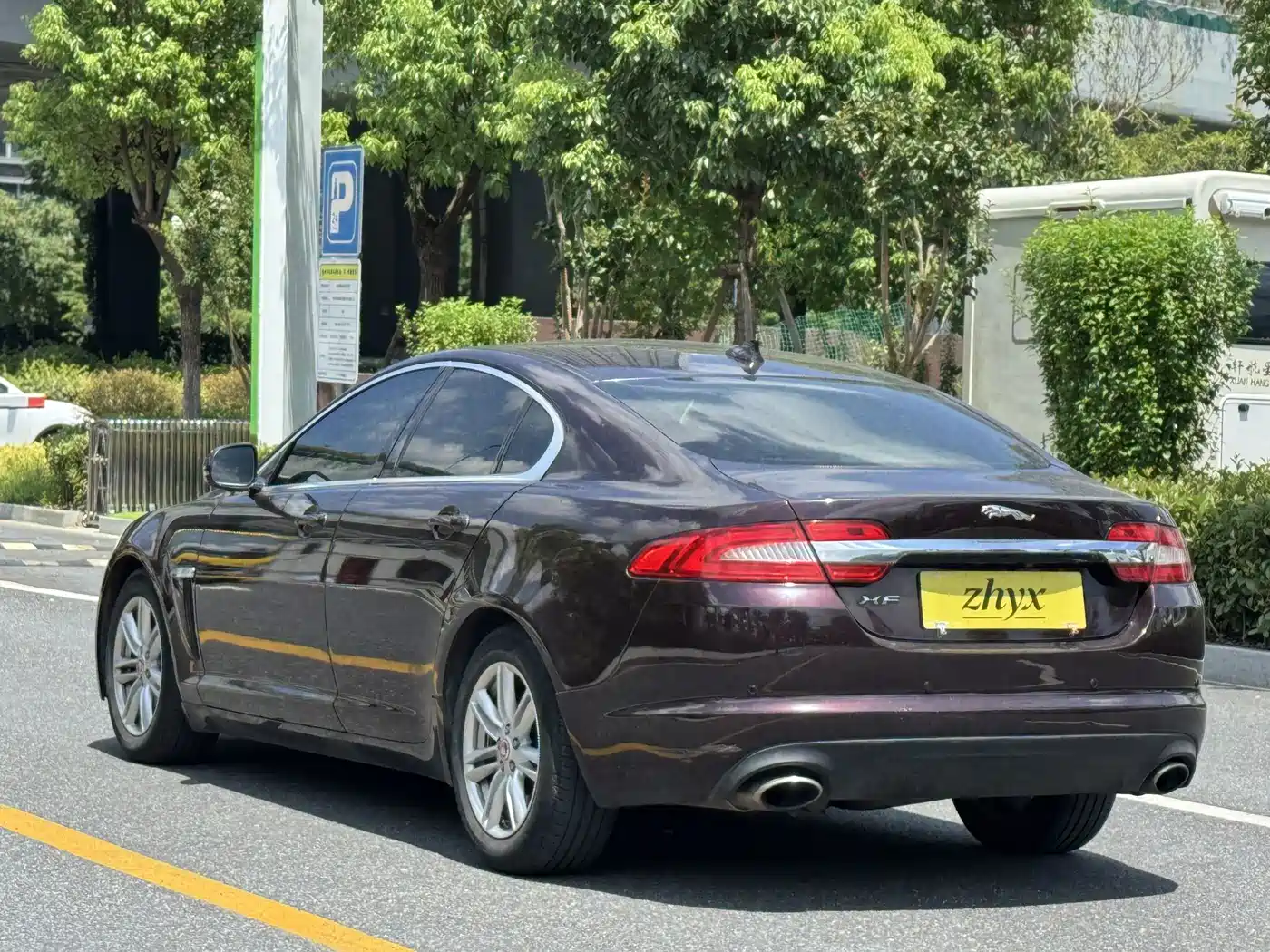 Jaguar XF 2015 2015 XF 2.0T Style Edition