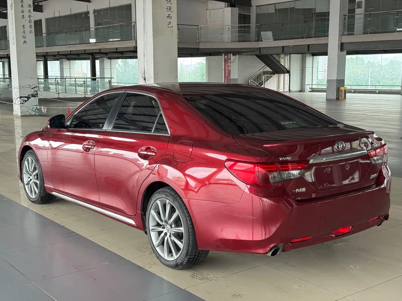 Toyota Reiz 2013 2.5V Premium Edition фото 4