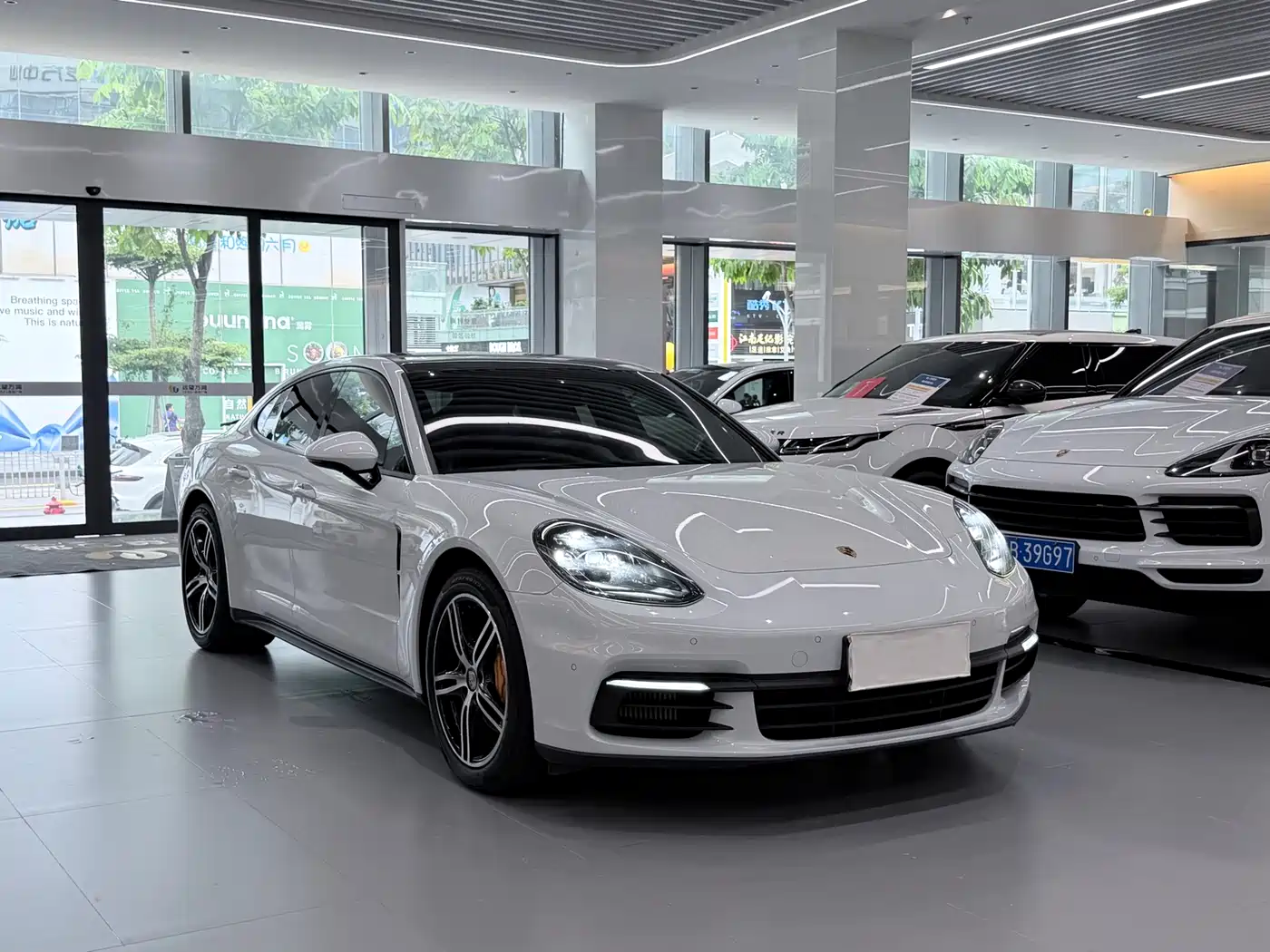 Porsche Panamera 2019 Panamera 2.9T фото 3