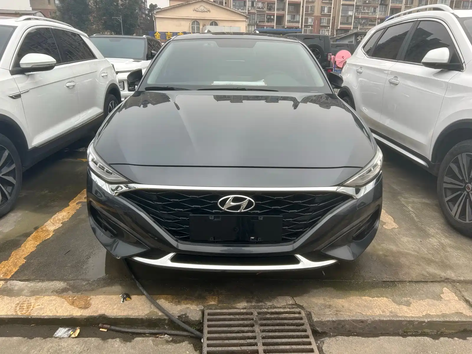 صورة 2 - Hyundai Lafesta