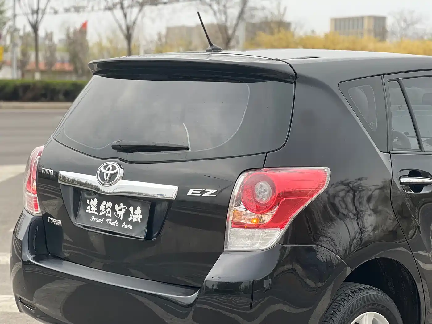 Toyota E'Z 2014 Xingyao 180E CVT Elite фото 14