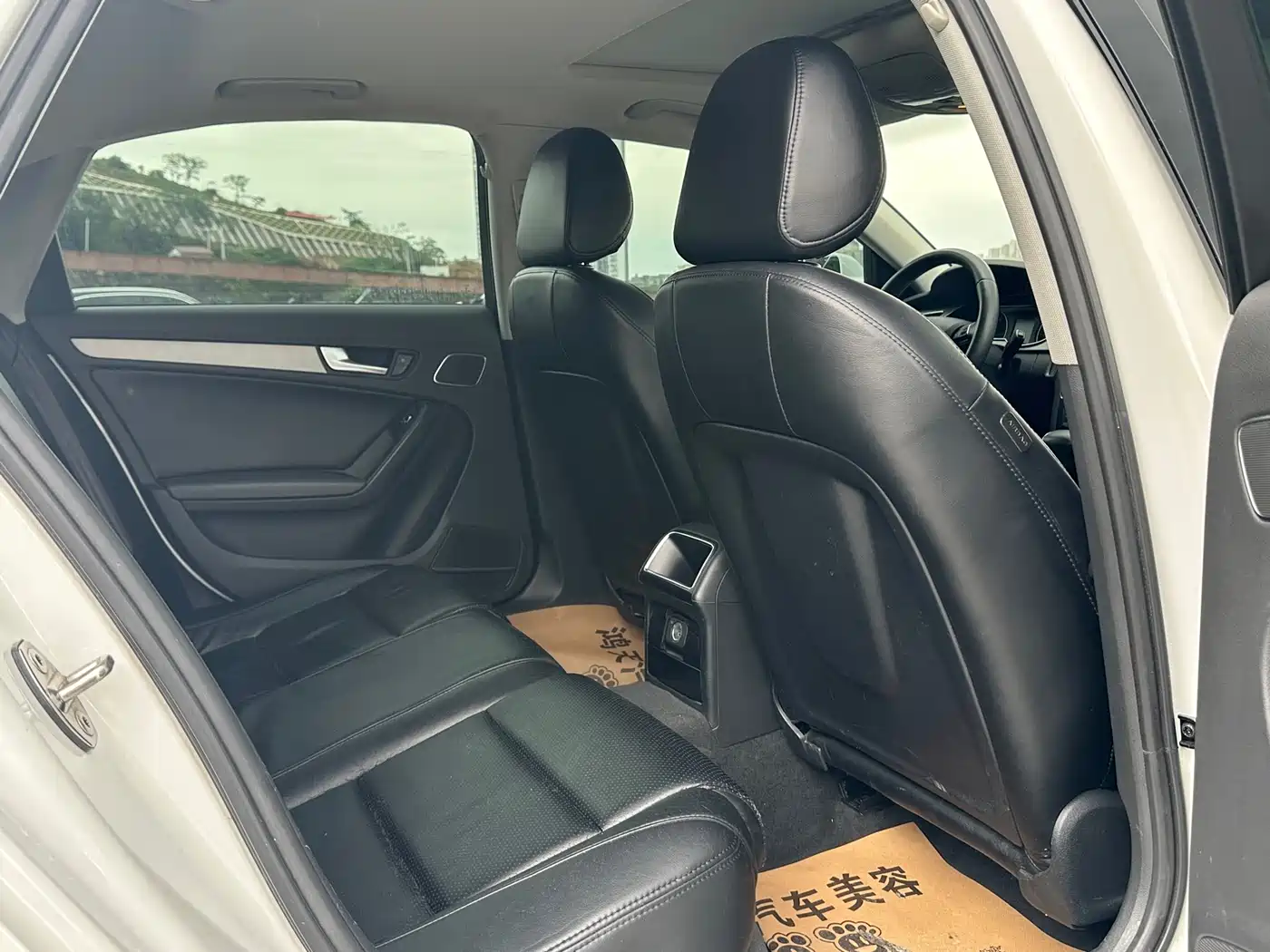 Audi A4L 2013 30 TFSI Automatic Comfort фото 11