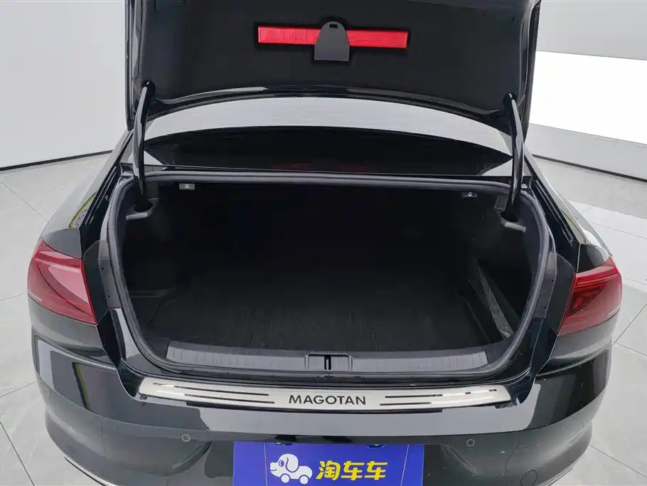 Volkswagen Magotan 2023 2 Million Units Anniversary Edition 330TSI DSG Leading Type фото 4
