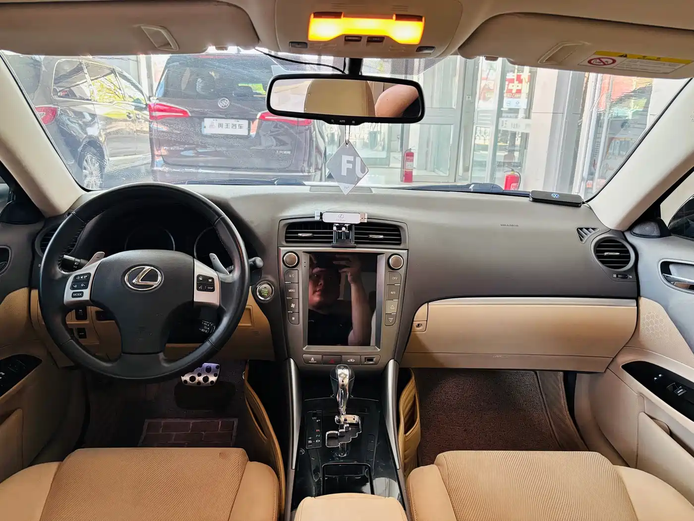 Lexus IS 2011 250 Sport фото 12