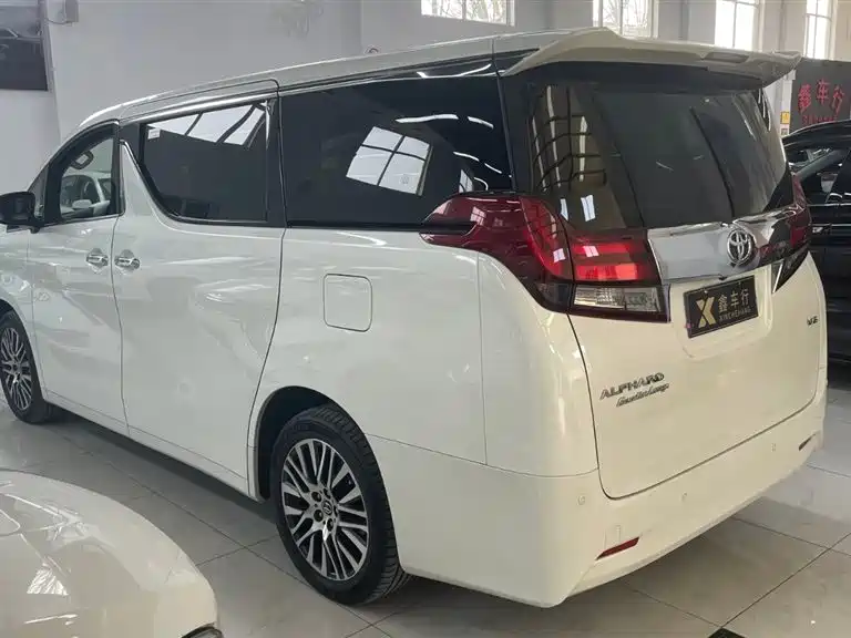 Toyota Alphard 2018 3.5L Premium фото 17