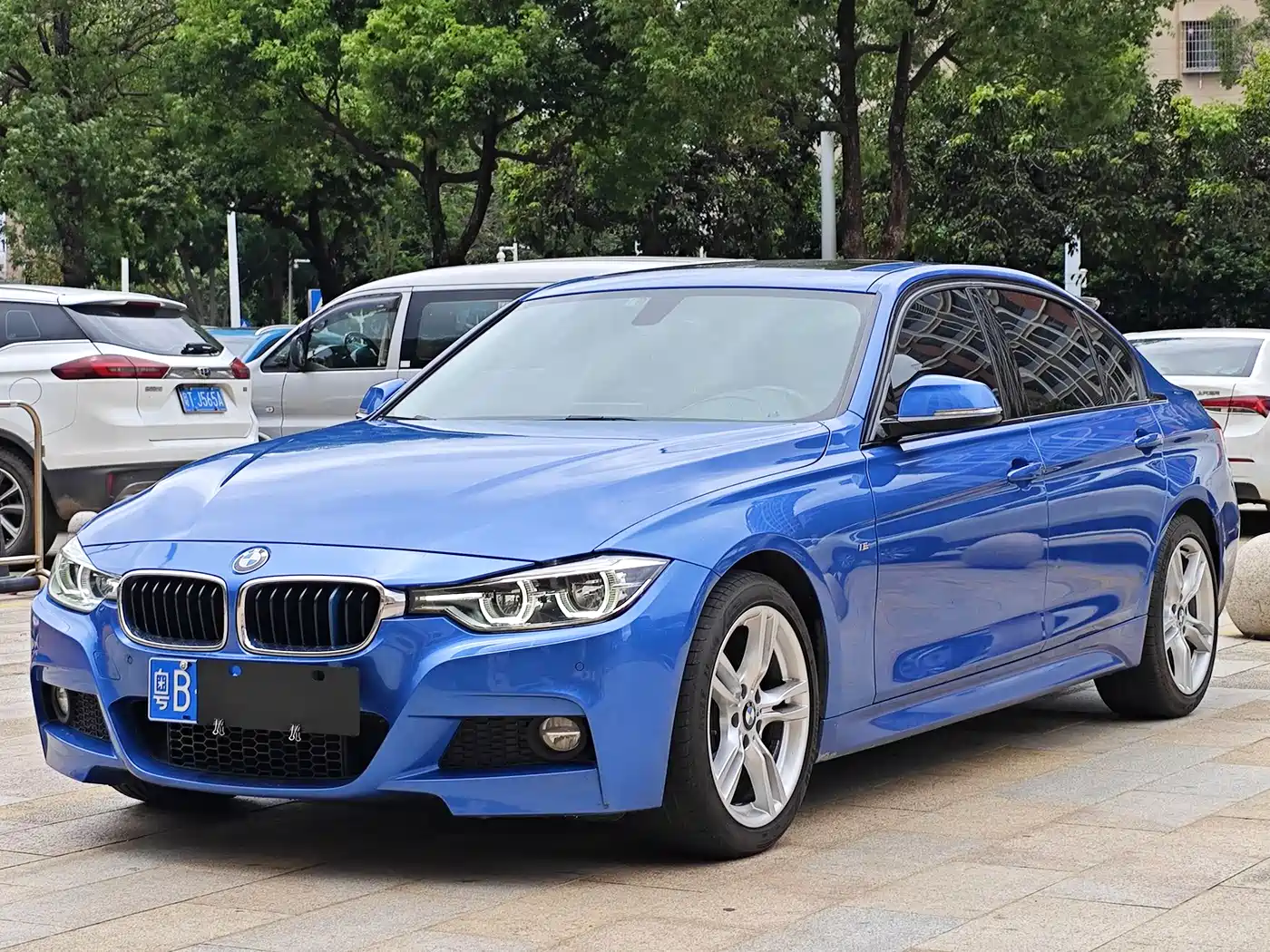 BMW 3 Series 2019 320Li M Luxury Package