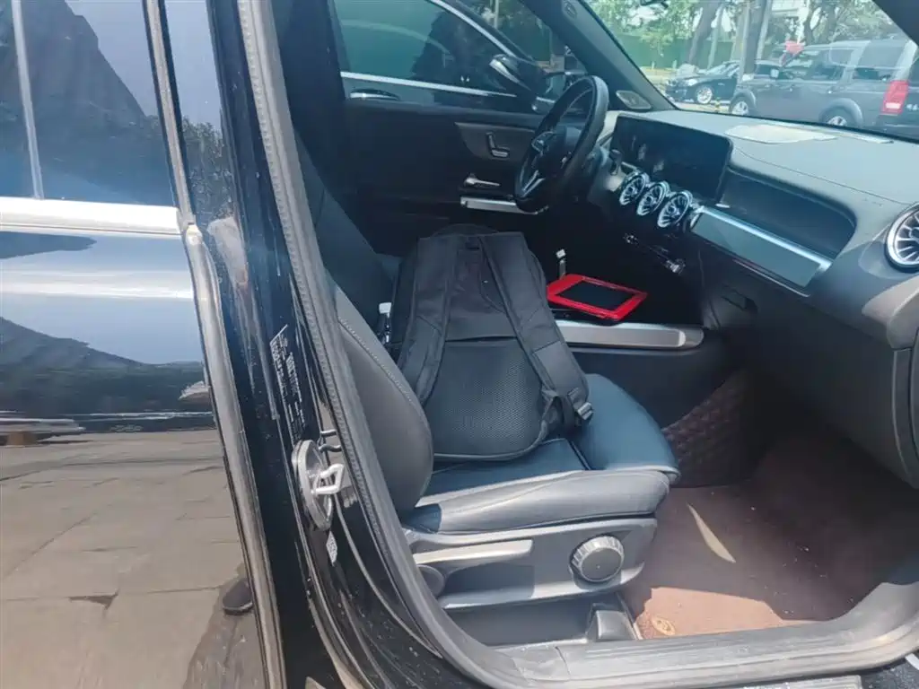 Mercedes-Benz GLB 2021 GLB 200 Dynamic фото 25
