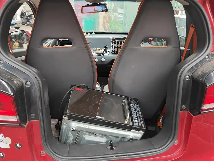 BAOJUN E100