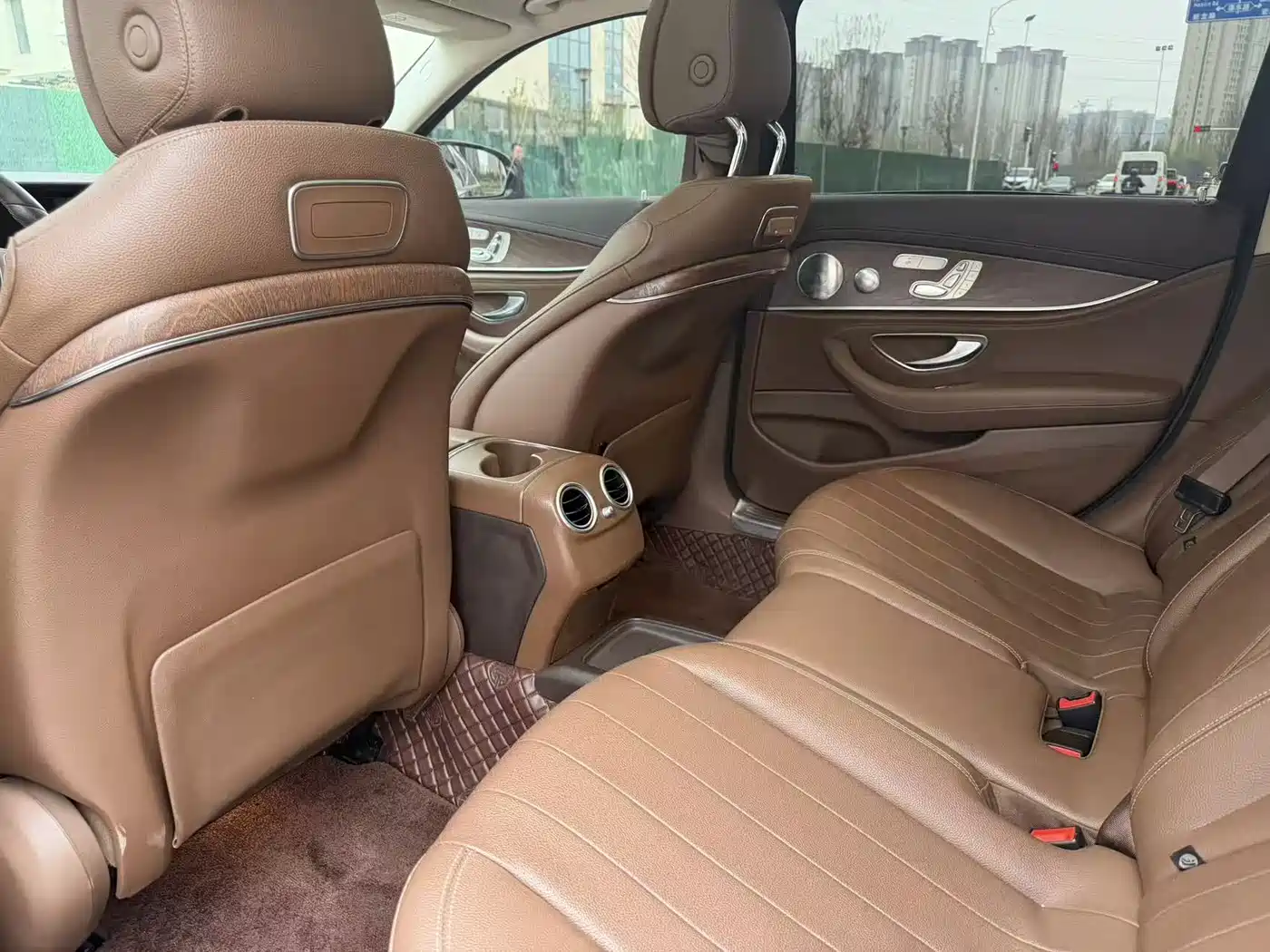Mercedes-Benz E-Class 2018 Facelift E 300 L Fashion фото 6