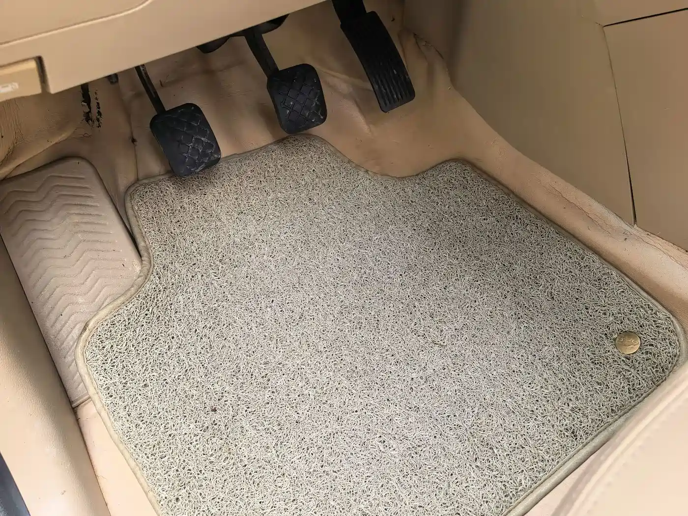 Photo 9 - Baojun 730